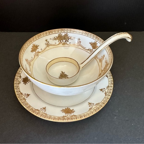 Antique NIPPON 3 Footed Condiment Bowl Plate & Ladle w Hand-painted Gold Flowers - Picture 3 of 12
